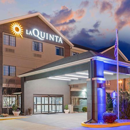 La Quinta By Wyndham Ada Hotel Екстериор снимка