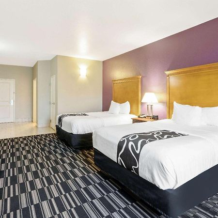 La Quinta By Wyndham Ada Hotel Екстериор снимка