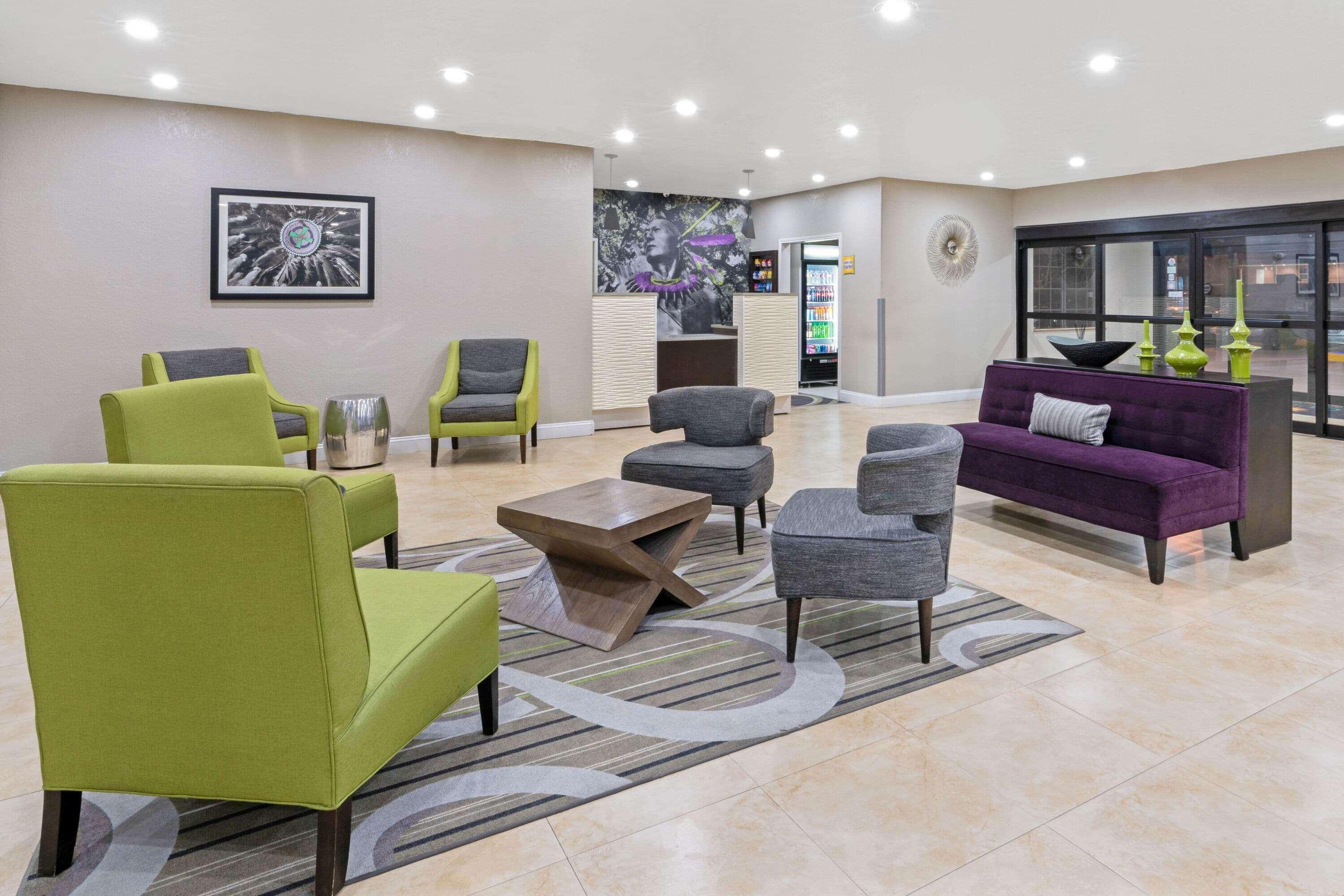 La Quinta By Wyndham Ada Hotel Екстериор снимка