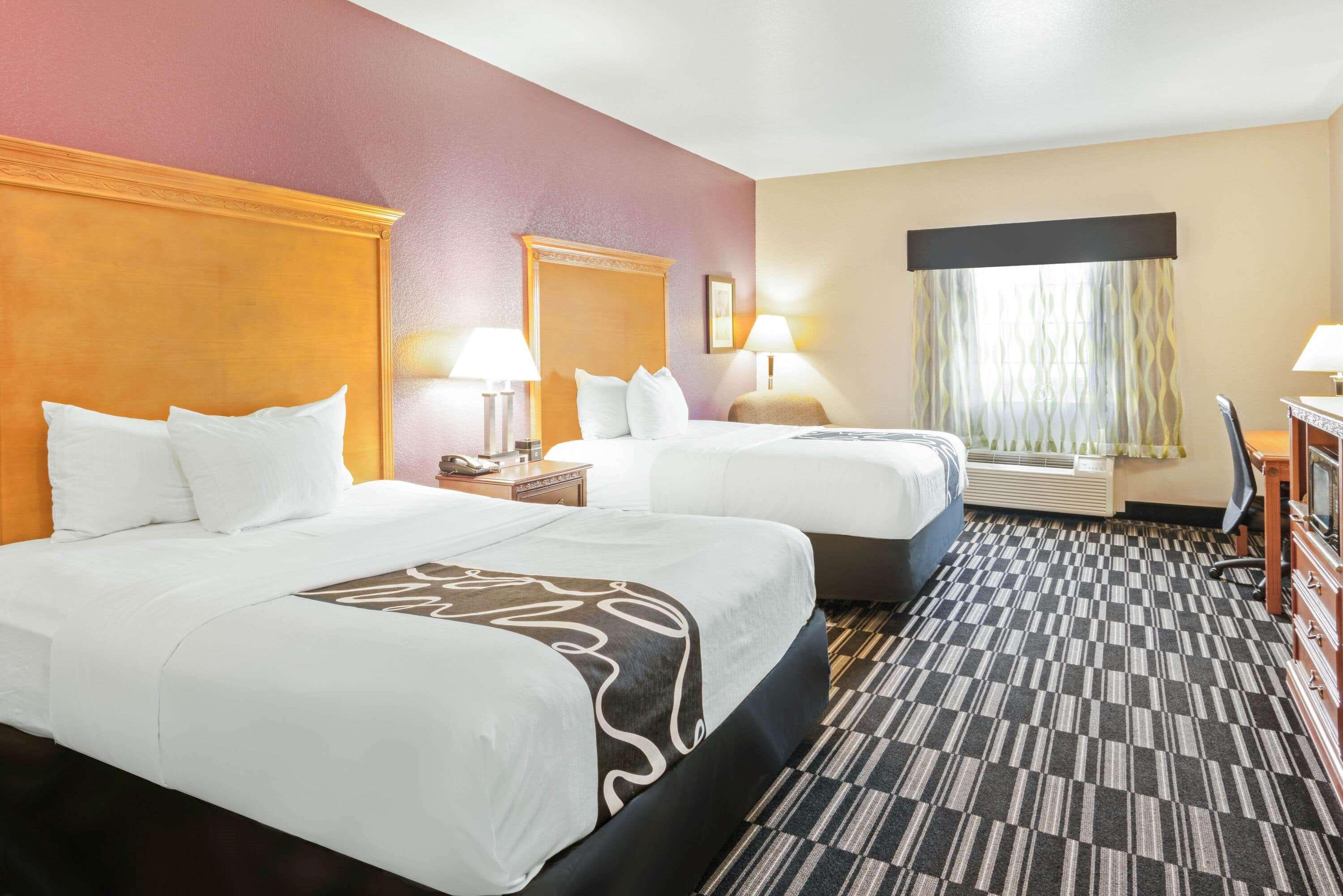 La Quinta By Wyndham Ada Hotel Екстериор снимка