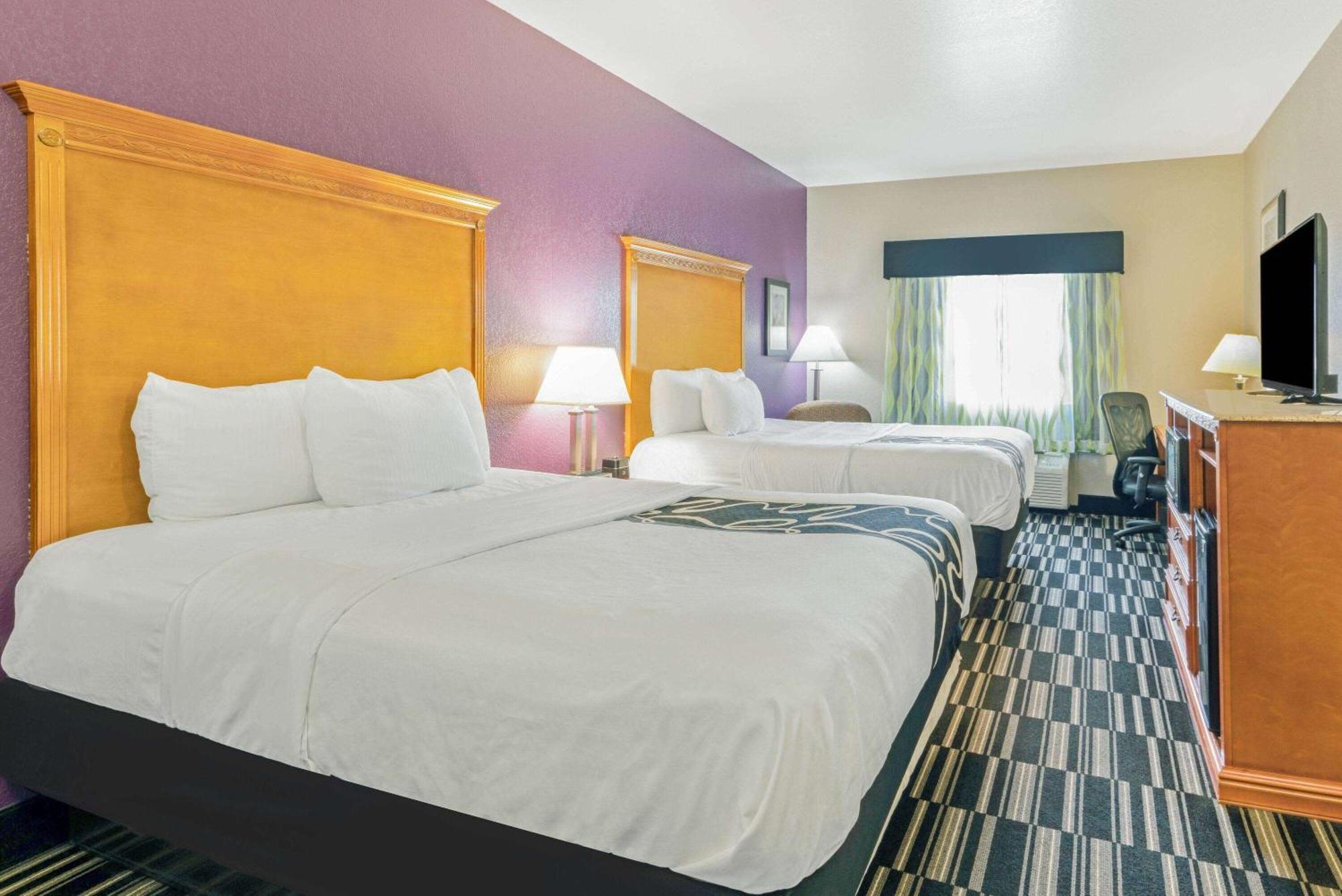 La Quinta By Wyndham Ada Hotel Екстериор снимка